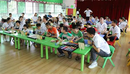 冶建青年走進兒童福利院，帶去愛的“綠動”