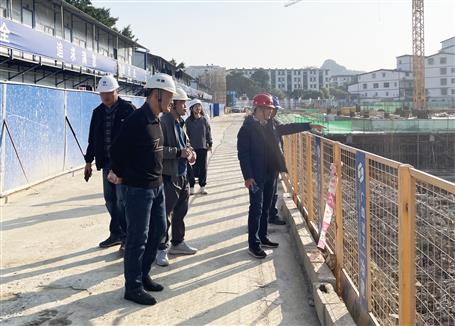 柳州市檢查組到幸福家項(xiàng)目開展質(zhì)量安全管理評(píng)價(jià)暨歲末年初安全生產(chǎn)大檢查