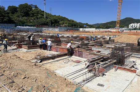 【奮戰(zhàn)三季度 打贏攻堅戰(zhàn)】戰(zhàn)高溫搶進度 抓生產(chǎn)建設忙